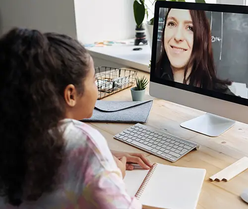 girl in virtual class